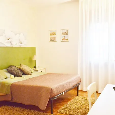 דירה Lella's Flat