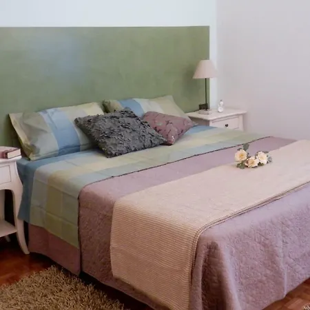 Lella's Flat *